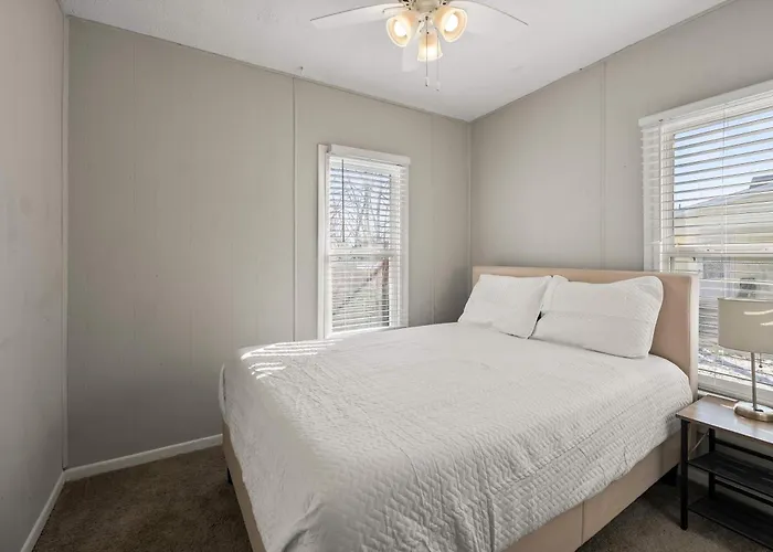 Сasa de vacaciones The Cozy Bellows - Retreat For 4 Columbus